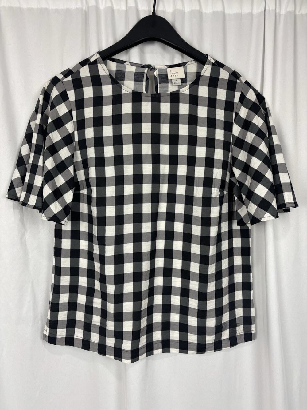 A New Day Women's Size S Short Flutter Sleeve Top Blouse Boxy Black/White Check